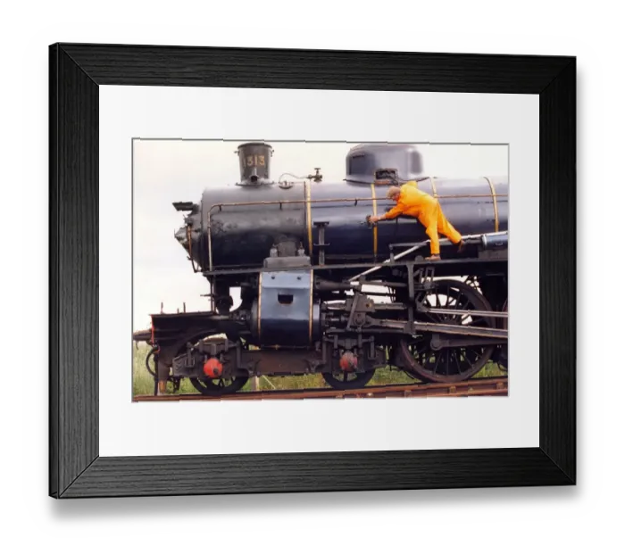 Framed Print : Les Ferguson from the Stephenson Railway Museum, Silverlink, North Shields