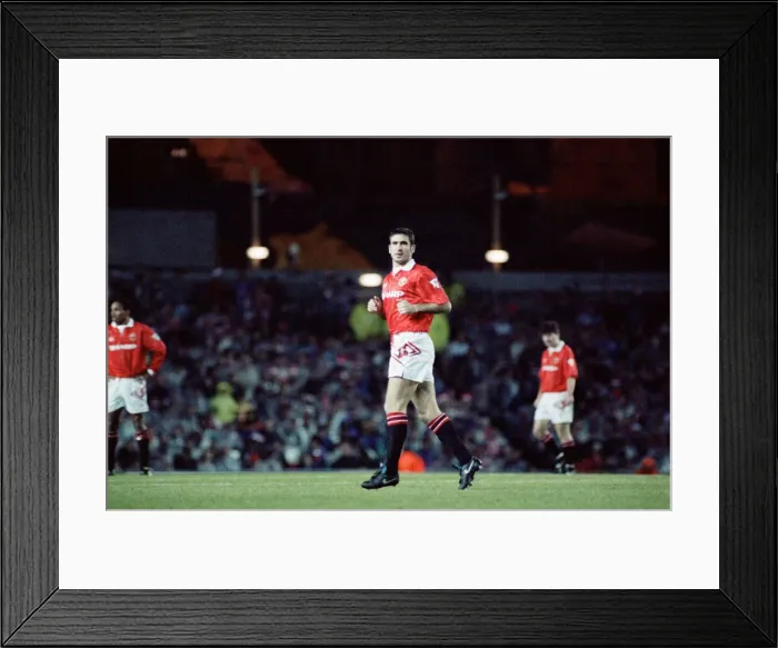 Framed Print : Manchester United v Manchester City, league match at Old Trafford Framed Print : Manchester United v Manchester City, league match at Old Trafford