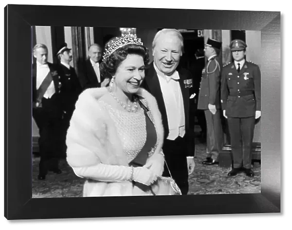 Queen Elizabeth II seen here with Prime Minister Edward Heath atting a '