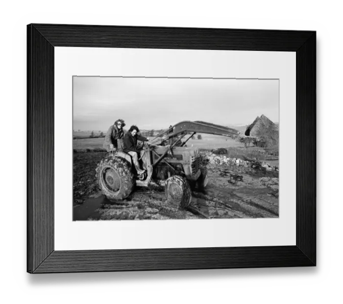 Framed Print : Russell Harty & close friend Madge Hindle, pictured at their farm house near the market Framed Print : Russell Harty & close friend Madge Hindle, pictured at their farm house near the market