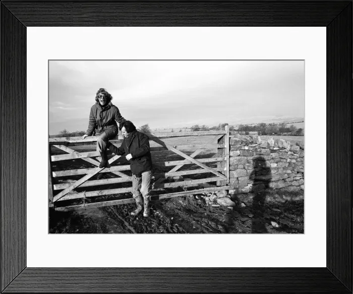 Framed Print : Russell Harty & close friend Madge Hindle, pictured at their farm house near the market Framed Print : Russell Harty & close friend Madge Hindle, pictured at their farm house near the market