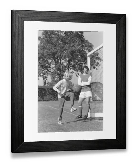 Framed Print : 14 year old Wesley Hynds of London Colney, Herts who has set the women enthusing over his Framed Print : 14 year old Wesley Hynds of London Colney, Herts who has set the women enthusing over his