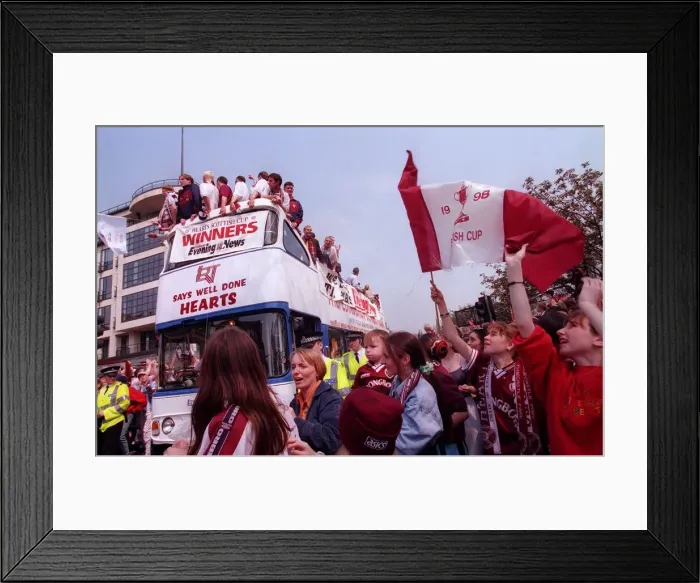 Framed Print : Heart of Midlothian footballers are cheered by fans as they celebrate with the Scottish Framed Print : Heart of Midlothian footballers are cheered by fans as they celebrate with the Scottish