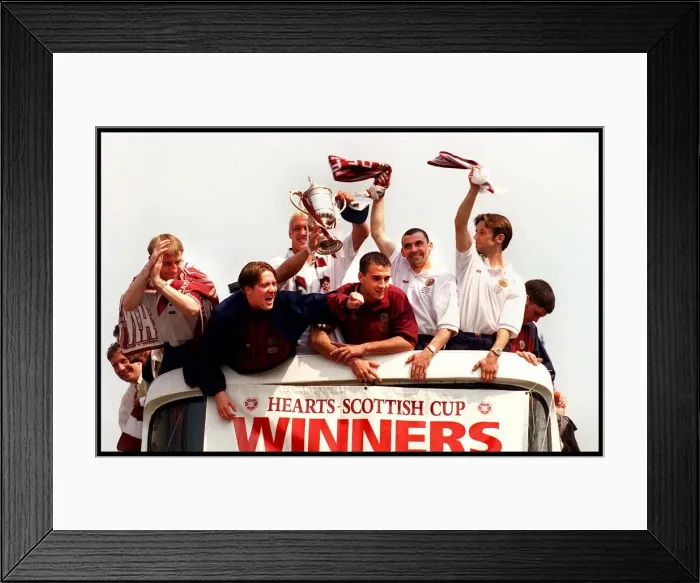 Framed Print : Heart of Midlothian footballers l to r: John Robertson, Jim Hamilton, Gary Locke Framed Print : Heart of Midlothian footballers l to r: John Robertson, Jim Hamilton, Gary Locke