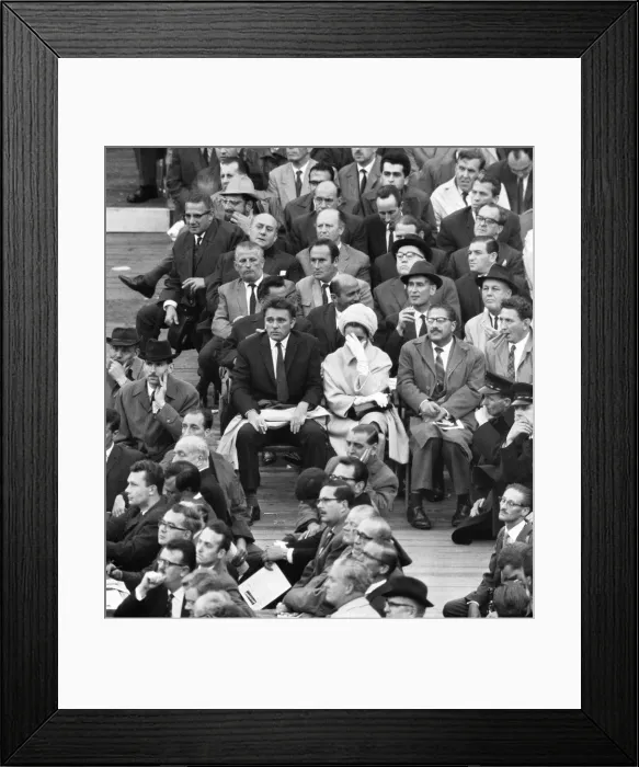 Framed Print : Richard Burton actor and wife Elizabeth Taylor at ringside Wembley Stadium for the Henry Framed Print : Richard Burton actor and wife Elizabeth Taylor at ringside Wembley Stadium for the Henry