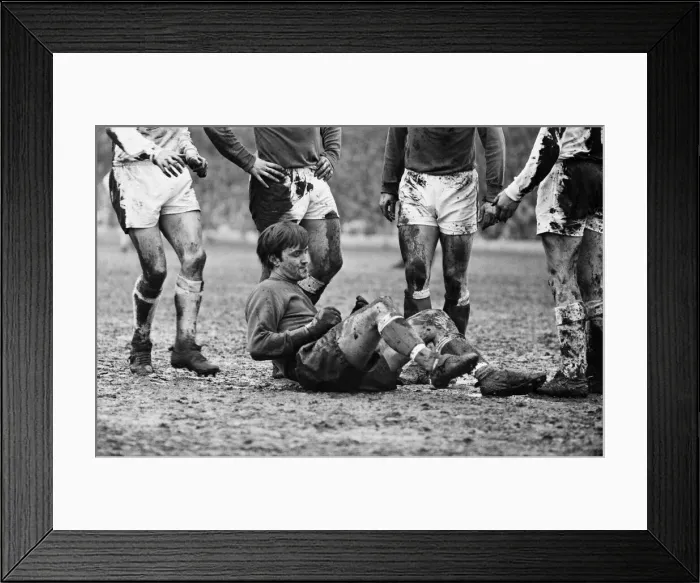 Framed Print : English League Division One match at Elland Road. Leeds United 4 v Everton 1 Framed Print : English League Division One match at Elland Road. Leeds United 4 v Everton 1
