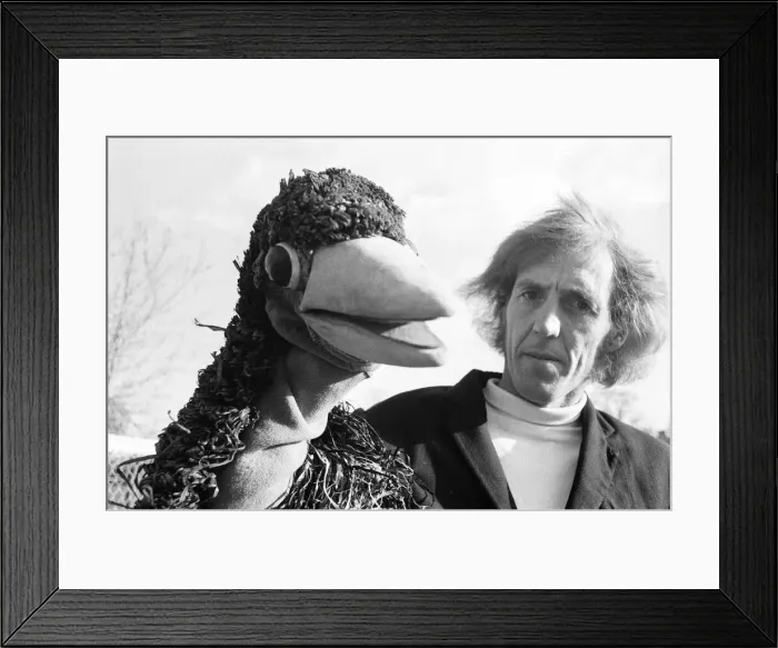 Framed Print : Rod Hull and emu seen here at Twycross Zoo in Leicestershire Framed Print : Rod Hull and emu seen here at Twycross Zoo in Leicestershire