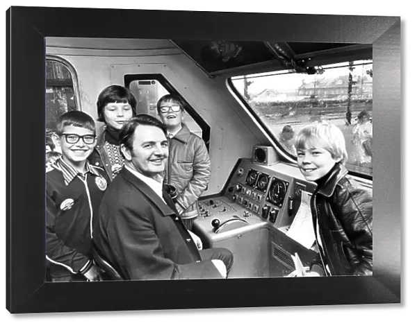 Inter-City 125 High Speed train driver George Goodair shows our Fix It kids the controls