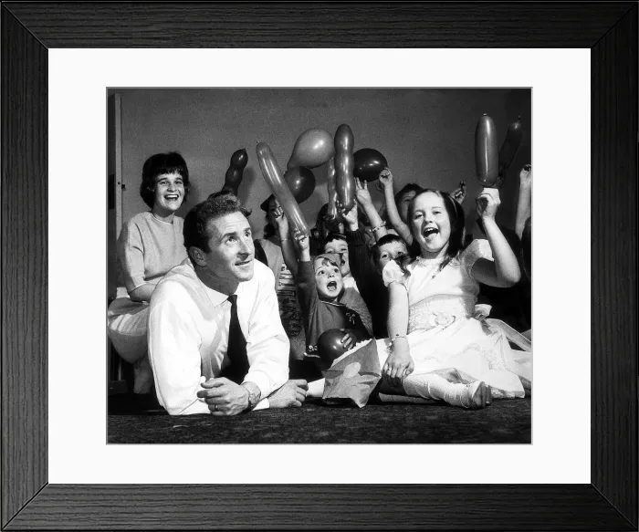Framed Print : Manchester United goalkeeper Harry Gregg and wife Carolyne Gregg celebrated their Framed Print : Manchester United goalkeeper Harry Gregg and wife Carolyne Gregg celebrated their