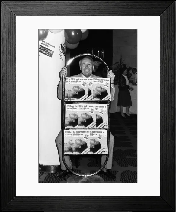 Framed Print : Freddie Laker announces his new business venture at the Savoy Hotel in London with new Framed Print : Freddie Laker announces his new business venture at the Savoy Hotel in London with new