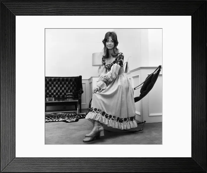 Framed Print : Olivia Newton John, pop singer aged 22, February 1971. Her single Framed Print : Olivia Newton John, pop singer aged 22, February 1971. Her single