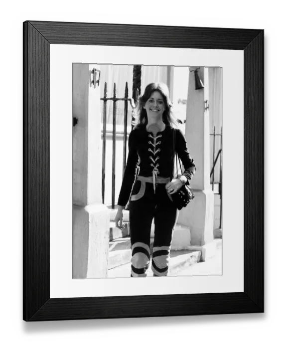 Framed Print : Olivia Newton John, pop singer aged 22, February 1971. Her single