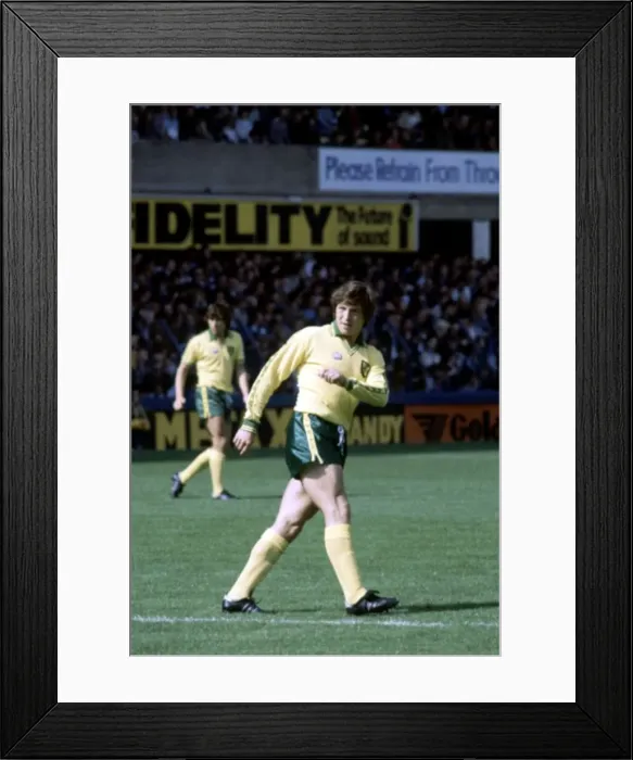Framed Print : Everton v. Norwich. Martin Peters 18th August 1979 Framed Print : Everton v. Norwich. Martin Peters 18th August 1979