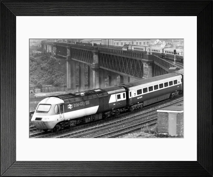 Framed Print : An Inter-City 125 arriving at Newcastle on 6th July 1984 over the King Edward Bridge