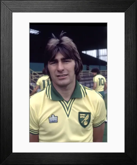 Framed Print : Norwich City Norwich City Photocall. Keith Robson. July 1978 Framed Print : Norwich City Norwich City Photocall. Keith Robson. July 1978