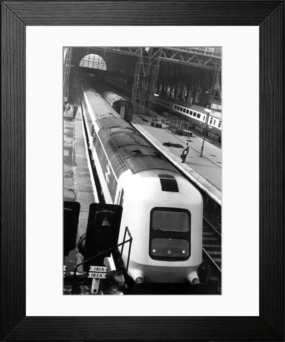 Framed Print : The new High Speed train about to leave Kings Cross Framed Print : The new High Speed train about to leave Kings Cross