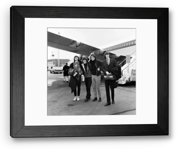 Framed Print : American group The Lovin Spoonful arrive at London airport from New York Framed Print : American group The Lovin Spoonful arrive at London airport from New York