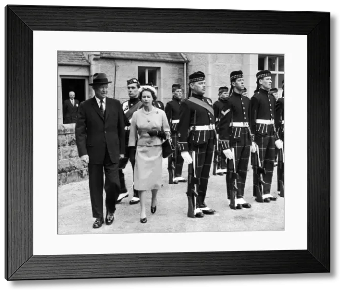 Framed Print : The Queen with President Eisenhower at Balmoral. 28th August 1959
