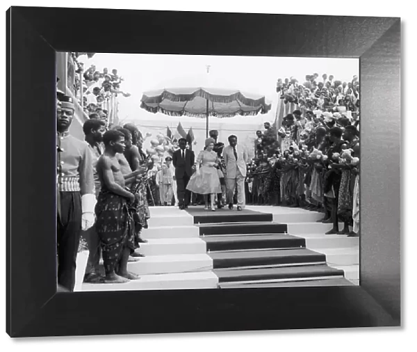 Royal tour of Ghana 9-20 November 1961. The Queen with President Nkrumah despite