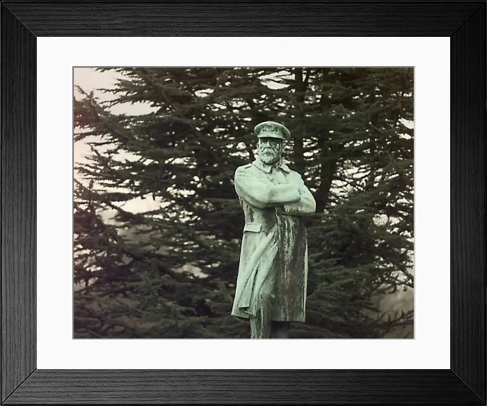 Framed Print : Titanic... PIC CHRIS FURLONG....The Statue of Commander Edward Smith Framed Print : Titanic... PIC CHRIS FURLONG....The Statue of Commander Edward Smith