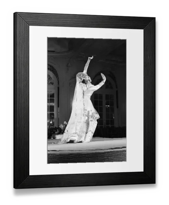 Framed Print : Fashion show featuring Pakistani designs, modelled by young model recently arrived Framed Print : Fashion show featuring Pakistani designs, modelled by young model recently arrived