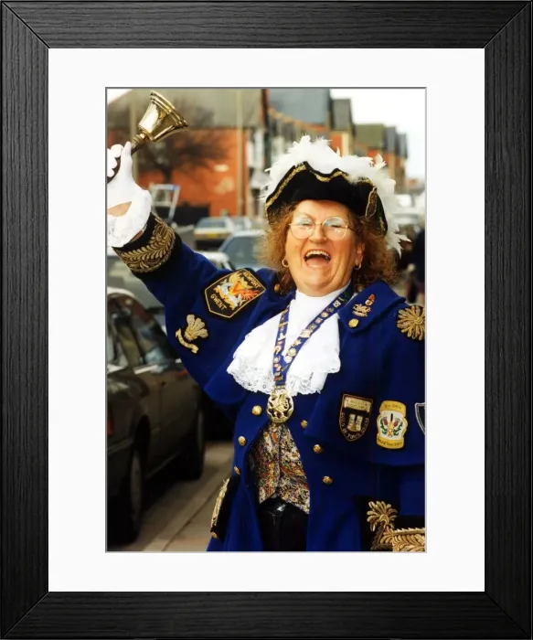 Framed Print : Town Criers - Oyez, Oyez, Newports first lady town crier for 200 yrs Framed Print : Town Criers - Oyez, Oyez, Newports first lady town crier for 200 yrs