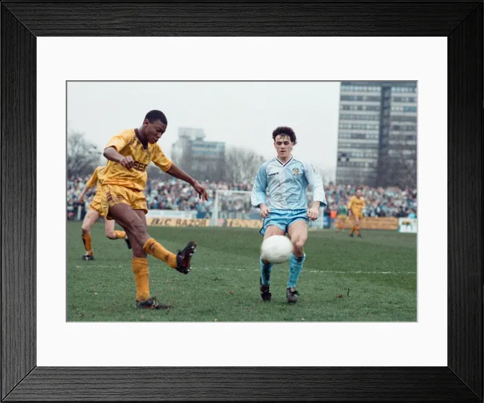 Framed Print : FA Cup Third Round match at Gardner Green Lane. Sutton United 2 v Coventry City 1 Framed Print : FA Cup Third Round match at Gardner Green Lane. Sutton United 2 v Coventry City 1