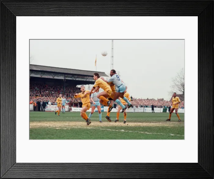 Framed Print : FA Cup Third Round match at Gardner Green Lane. Sutton United 2 v Coventry City 1