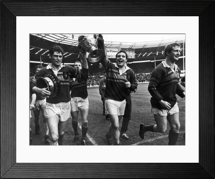 Framed Print : Leeds seen here completing a lap of honour after defeating Wakefield Trinity 11 -10 in Framed Print : Leeds seen here completing a lap of honour after defeating Wakefield Trinity 11 -10 in