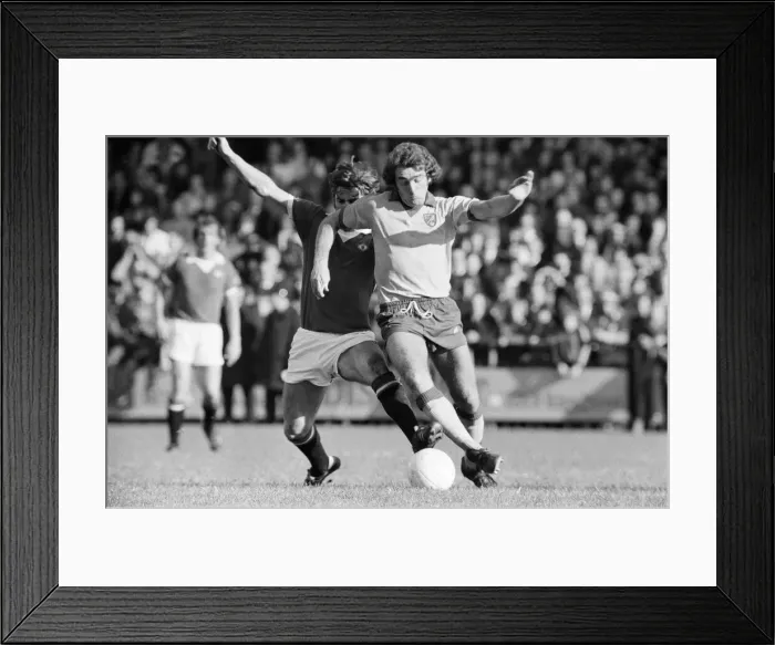 Framed Print : Norwich City FC v. Manchester United Ted Macdougall on the ball Framed Print : Norwich City FC v. Manchester United Ted Macdougall on the ball