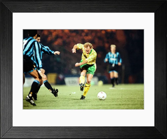 Framed Print : Norwich City v. Inter Milan in the UEFA Cup. Jeremy Goss in action Framed Print : Norwich City v. Inter Milan in the UEFA Cup. Jeremy Goss in action