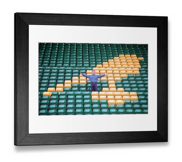 Framed Print : Norwich City legend Jeremy Goss at Carrow Road after his winning goal against Bayern