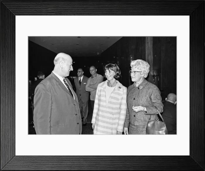 Framed Print : Robert and Cissie Charlton, parents of England team brothers Jackie and Bobby Charlton Framed Print : Robert and Cissie Charlton, parents of England team brothers Jackie and Bobby Charlton