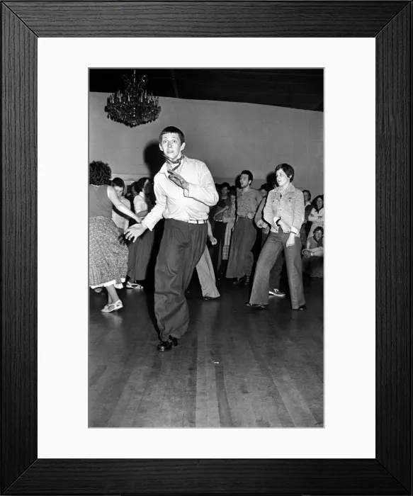 Framed Print : Disco Dancing at the Winter Gardens, Cleethorpes, Lincs. April 1978 78-1835-011 Framed Print : Disco Dancing at the Winter Gardens, Cleethorpes, Lincs. April 1978 78-1835-011