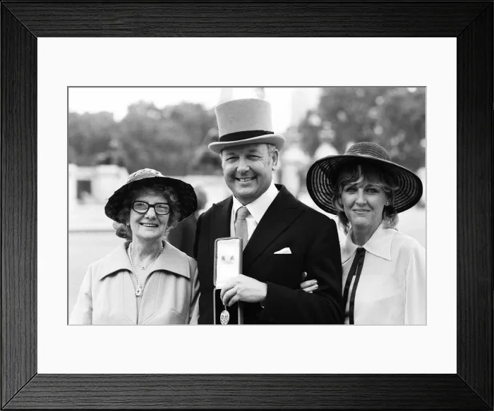 Framed Print : Head of Laker Airways Freddie Laker with his wife and mother at Buckingham Palace after