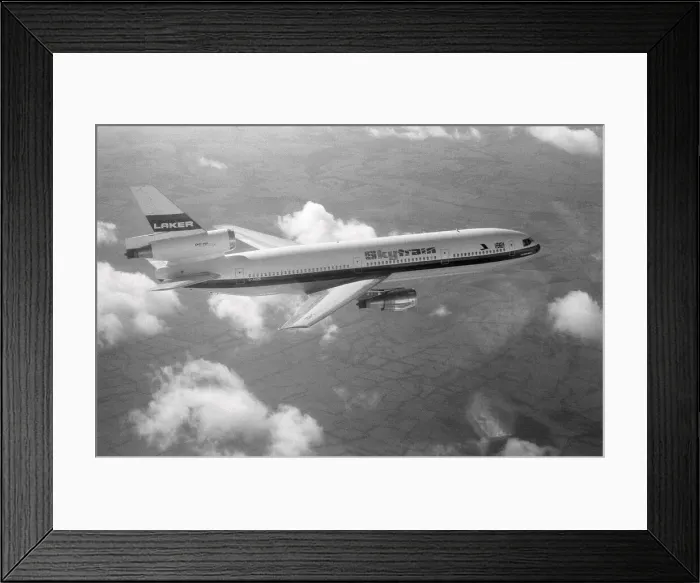 Framed Print : New Douglas DC10 widebodied jet seating up to 350 passengers