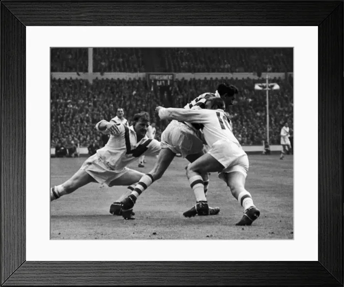 Framed Print : Wakefield Trinity v Wigan Rugby League Cup Final. Wakefield Poynson (left Framed Print : Wakefield Trinity v Wigan Rugby League Cup Final. Wakefield Poynson (left