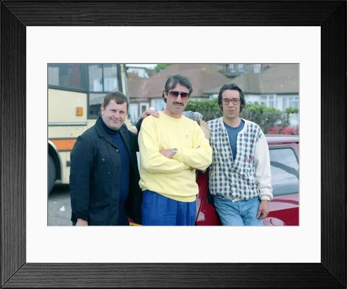 Framed Print : Only Fools and Horses - TV Programmes - Cast of TV Show Behind The Scenes, 1989 Framed Print : Only Fools and Horses - TV Programmes - Cast of TV Show Behind The Scenes, 1989