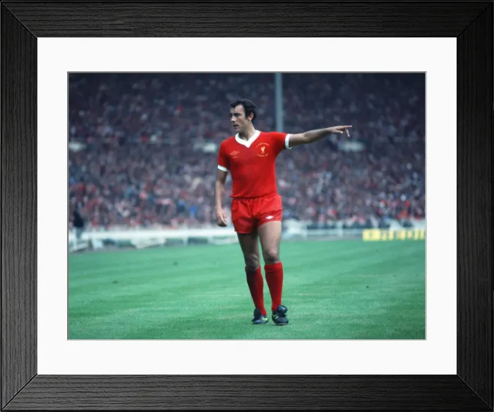 Framed Print : Liverpool footballer Ray Kennedy gives instructions during the Charity Shield match Framed Print : Liverpool footballer Ray Kennedy gives instructions during the Charity Shield match