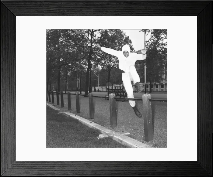 Framed Print : American heavyweight boxer Cassius Clay seen here out training in the Mall Framed Print : American heavyweight boxer Cassius Clay seen here out training in the Mall
