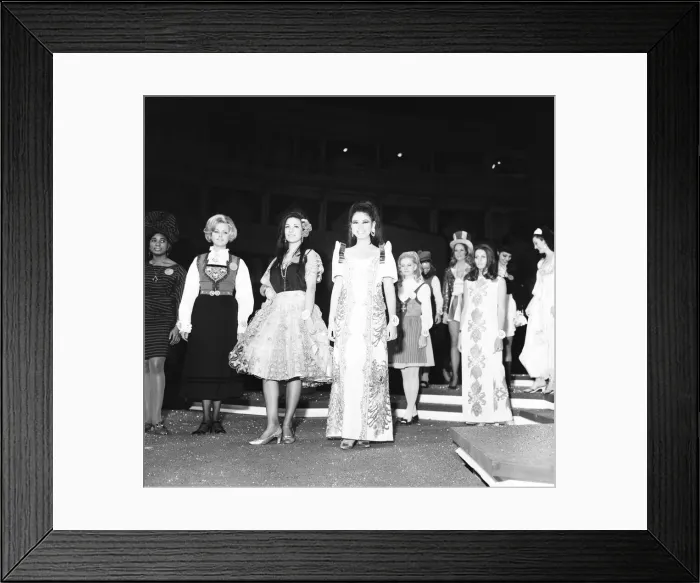 Framed Print : Miss World Contestants in traditional dress, at the Royal Albert Hall, 27th November 1969 Framed Print : Miss World Contestants in traditional dress, at the Royal Albert Hall, 27th November 1969