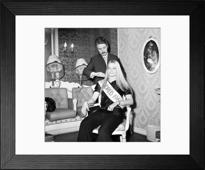 Framed Print : Newly crowned Miss World Eva Rueber Staier, in the salon at the Picaddilly Hotel Framed Print : Newly crowned Miss World Eva Rueber Staier, in the salon at the Picaddilly Hotel