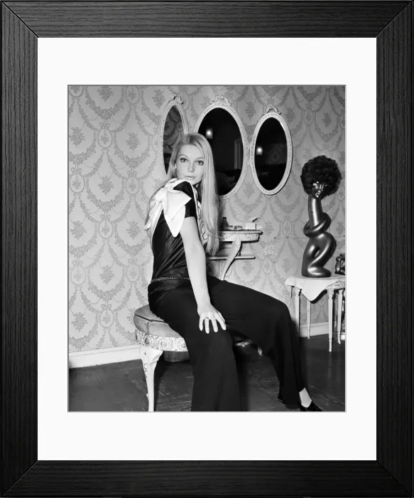 Framed Print : Newly crowned Miss World Eva Rueber Staier, in the salon at the Picaddilly Hotel Framed Print : Newly crowned Miss World Eva Rueber Staier, in the salon at the Picaddilly Hotel