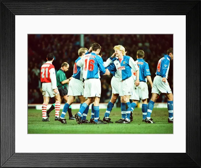 Framed Print : Blackburn v Arsenal league match at Ewood Park, Wednesday 8th March 1995 Framed Print : Blackburn v Arsenal league match at Ewood Park, Wednesday 8th March 1995
