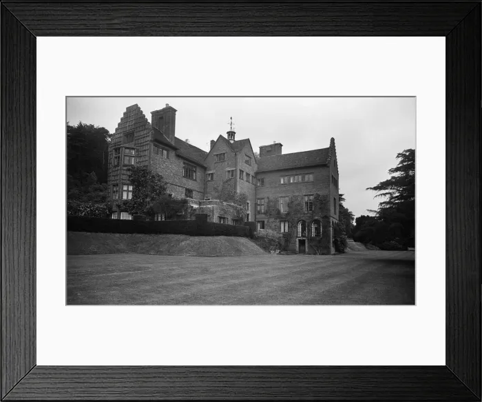 Framed Print : View of Chartwell House in Kent, former residence of British Prime minister Winston