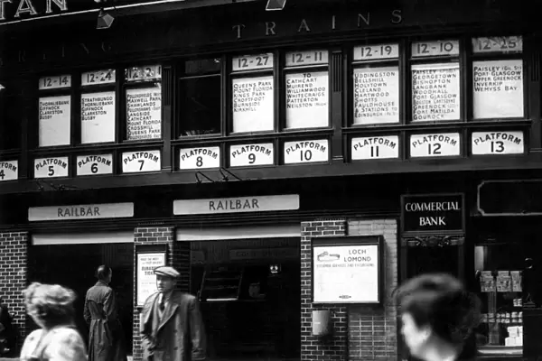 Railbar at Glasgow Central Station, Glasgow, Scotland, 14th June 1955