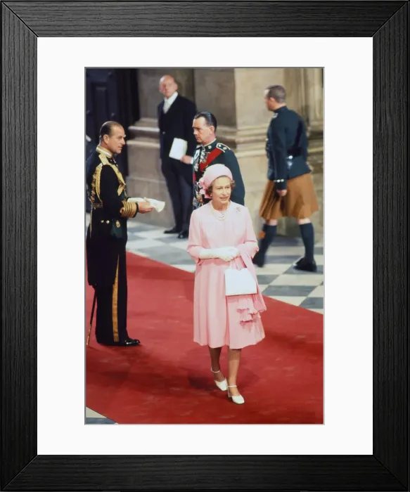 Framed Print : Queen Elizabeth II & Prince Philip arrive at St Pauls Cathedral, for Thanksgiving service Framed Print : Queen Elizabeth II & Prince Philip arrive at St Pauls Cathedral, for Thanksgiving service