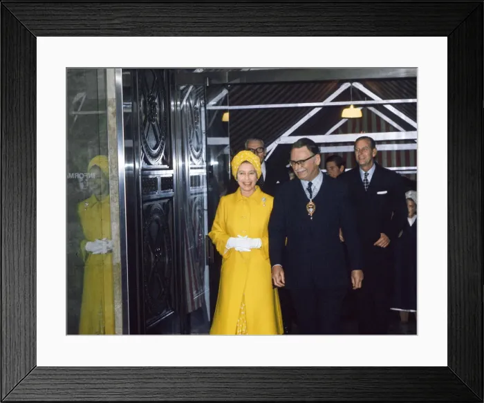 Framed Print : Queen Elizabeth II at County Hall, after taking part in River Thames Pageant Framed Print : Queen Elizabeth II at County Hall, after taking part in River Thames Pageant