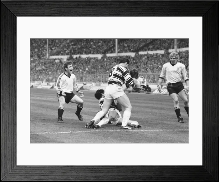 Framed Print : Widnes attack the Hull try line during the 1982 Rugby League Cup Final. 2nd May 1982 Framed Print : Widnes attack the Hull try line during the 1982 Rugby League Cup Final. 2nd May 1982