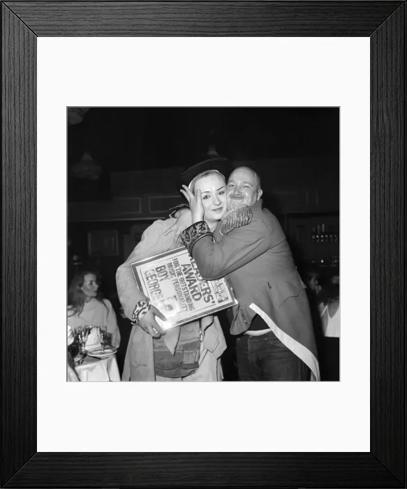 Framed Print : British Rock and Pop award at Londons Lyceum ballroom Framed Print : British Rock and Pop award at Londons Lyceum ballroom